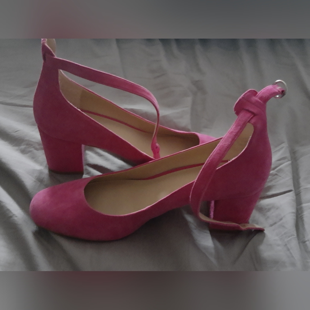 Pink suede pumps